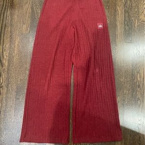 Burgundy Alo parallel pants
